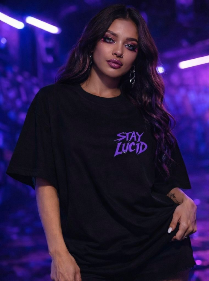 'Lucid Strike' Women's Oversized T-shirt (S, black)